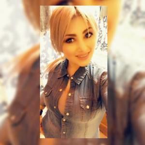 Meet your Posher, Laly guzman